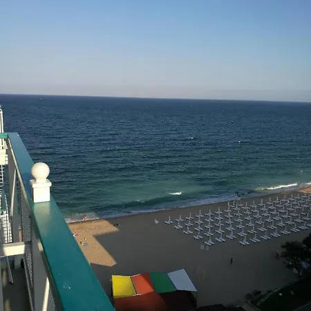 Sky High Beach Studio Apartment